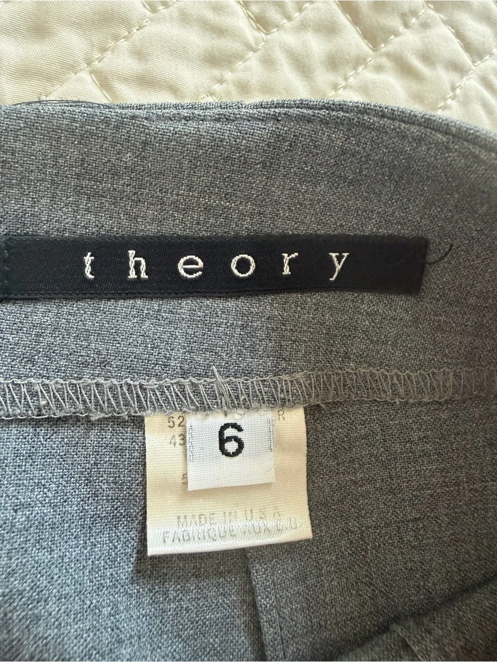 Theory Gray Wool Blend Pencil Skirt Size 6 Career Office Classic